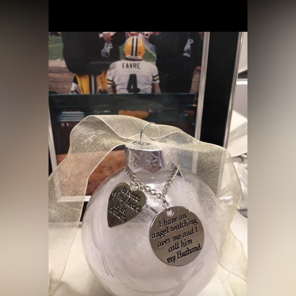 NWT HUSBAND REMEMBRANCE ORNAMENT
